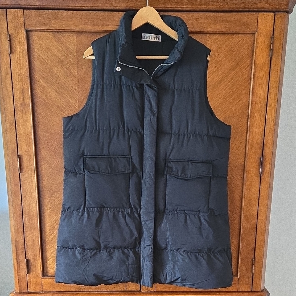 Women's Black Puffer Vest